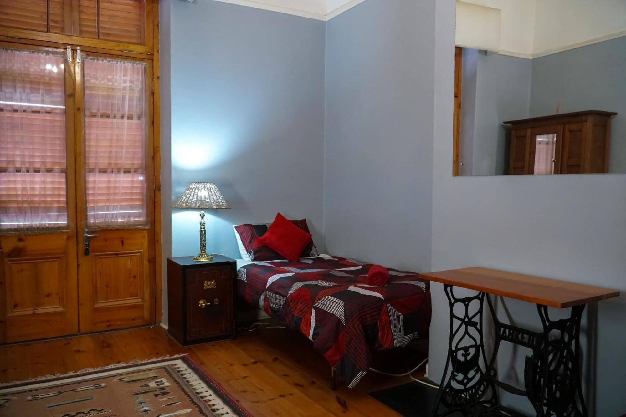 Outentique Accommodation Oudtshoorn Exterior photo